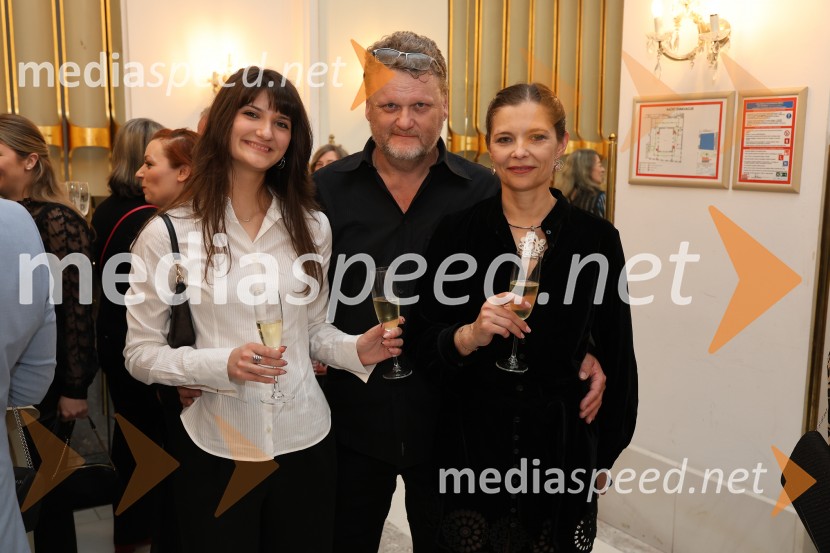 Ples v maskah, premiera, SNG Maribor