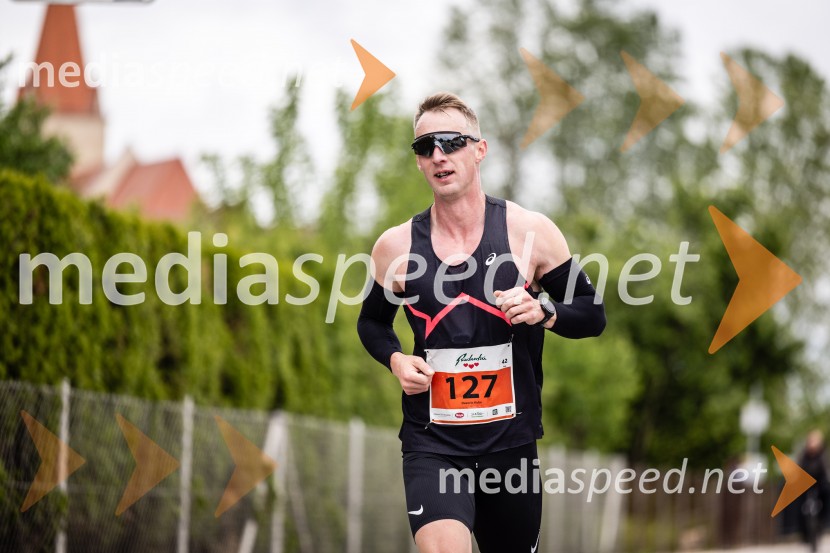 44. Maraton treh src