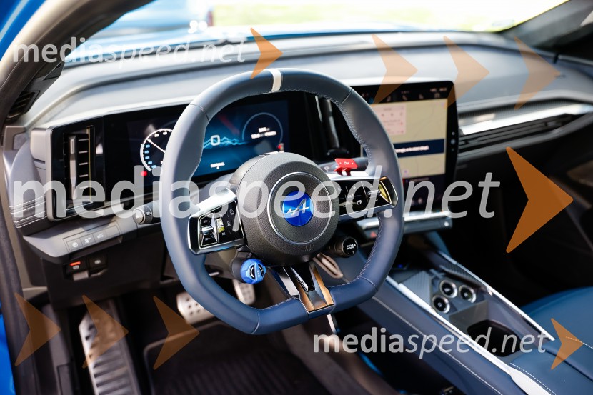 Alpine A390, predstavitev