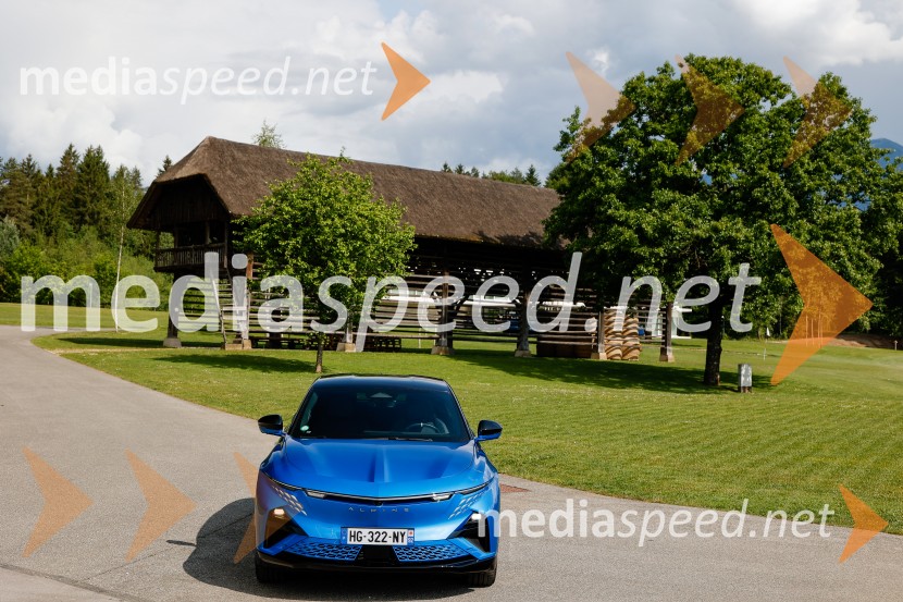 Alpine A390, predstavitev