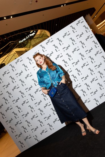 Modna novica pomladi: največji JACK&JONES v Sloveniji odprl vrata, premierno predstavljeni tudi ženska linija JJXX in JJ Kids