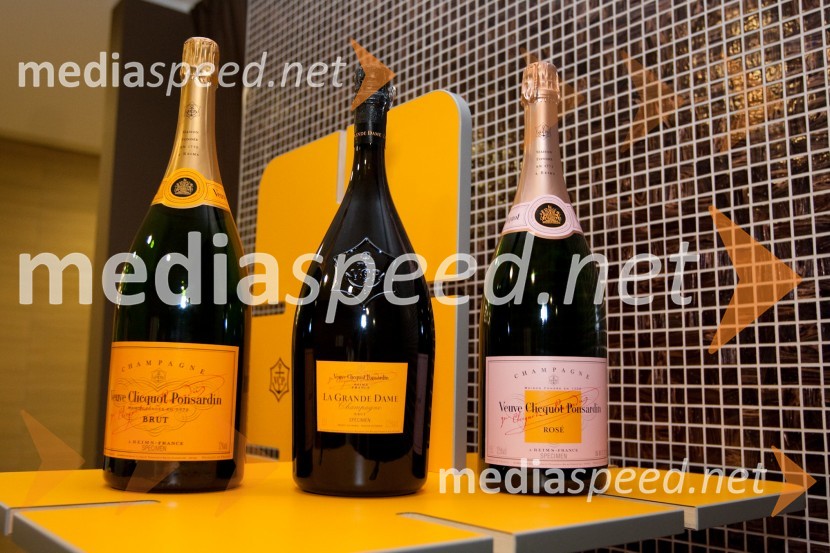 Šampanjec Veuve ClicquotSvečana večerja z izbranimi šampanjci iz kleti Veuve Clicquot