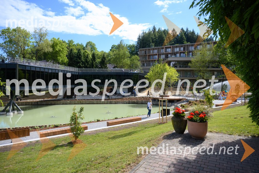 Family Hotel Vilinia, otvoritev