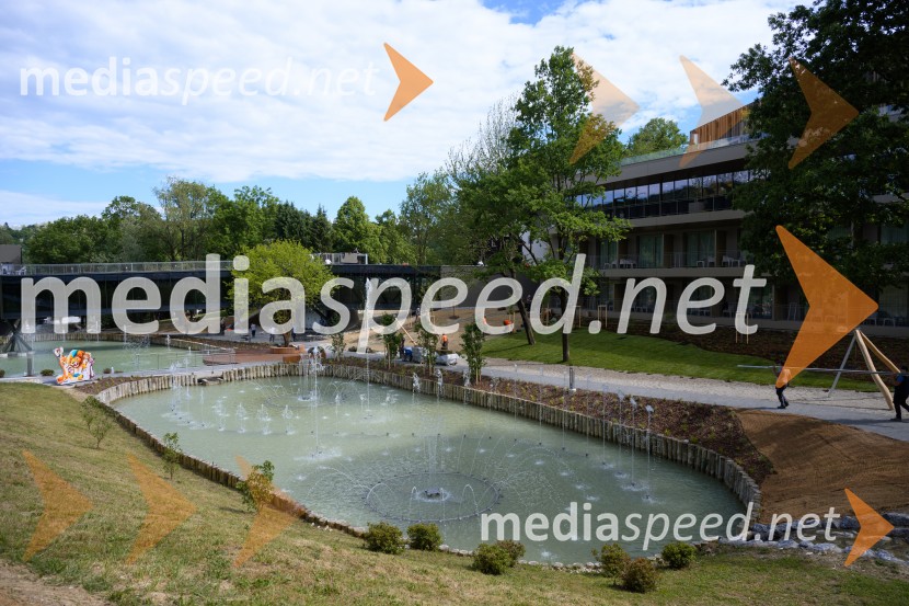 Family Hotel Vilinia, otvoritev