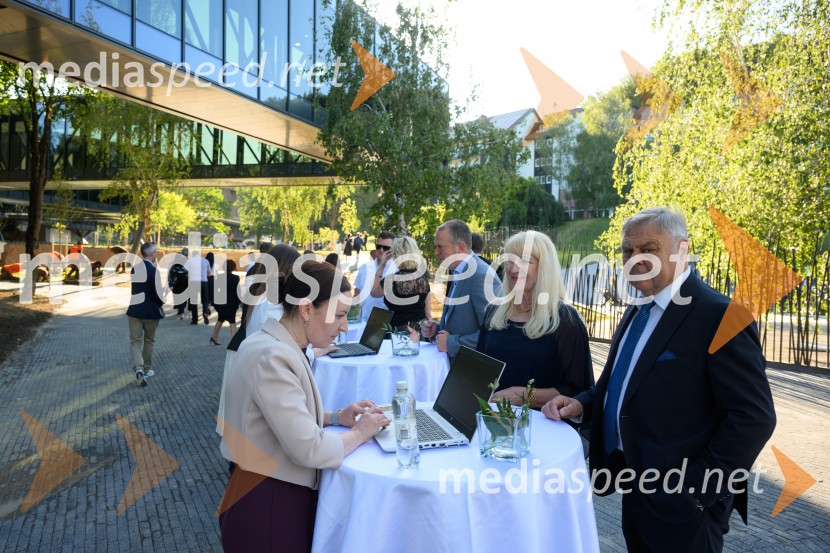 Family Hotel Vilinia, otvoritev