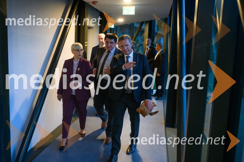 Family Hotel Vilinia, otvoritev