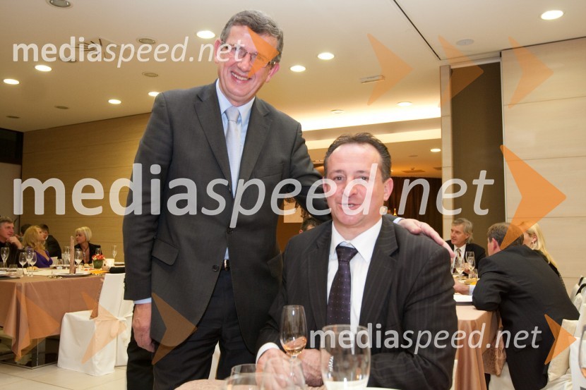 	Matija Mihelčič, direktor podjetja DVC-PLUS d.o.o. in Aleksander Pernuš, podjetnikSvečana večerja z izbranimi šampanjci iz kleti Veuve Clicquot