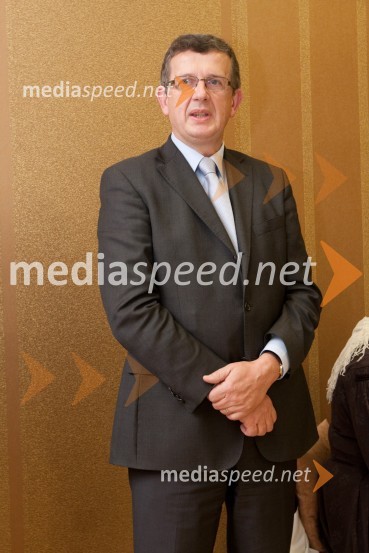 Matija Mihelčič, direktor podjetja DVC-PLUS d.o.o.Svečana večerja z izbranimi šampanjci iz kleti Veuve Clicquot