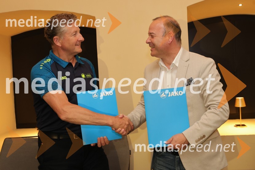  Danilo Steyer,   vinar, Steyer Vina; vinski vitez, predsednik Vinske reprezentance Slovenije;  Bogdan Šuput, direktor, Vita Šport - Jako SlovenijaVino Euro 2026, novinarska konferenca