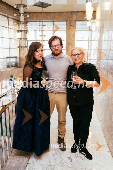  ... ;  ... ;  Tamara Damjanović, režiserkaČešnjev vrt, premiera, SNG Nova Gorica