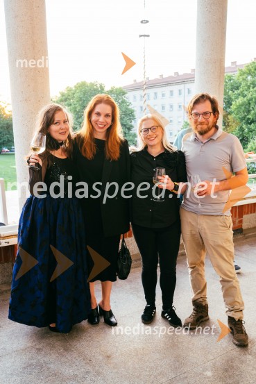  ... ;  Ana  Kržišnik Blažica, dramaturginja;  Tamara Damjanović, režiserka;  ... Češnjev vrt, premiera, SNG Nova Gorica