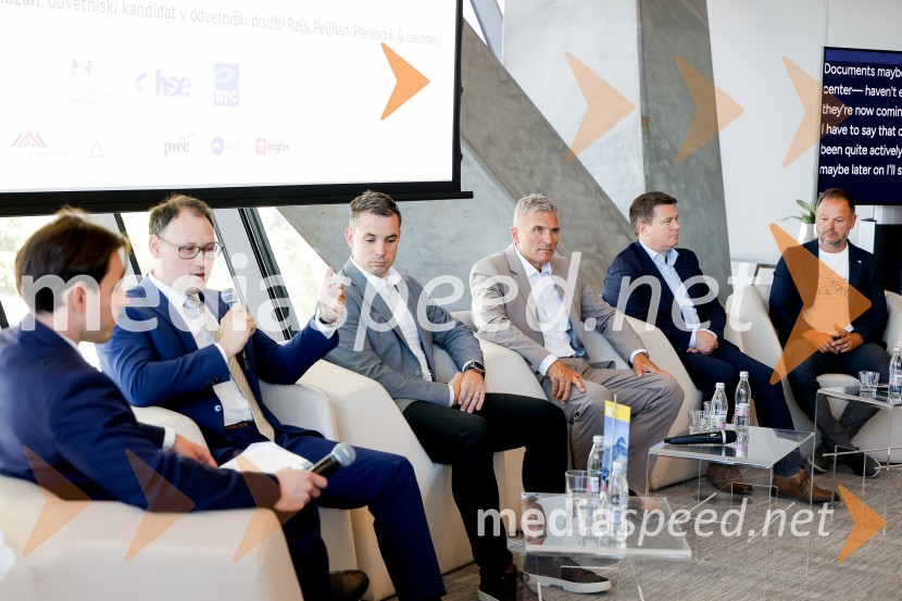  Klemen Dragaš, direktor Področja za upravljanje s sredstvi in projekti, ELES;  Matevž Fazarinc, glavni direktor Štore Steel;  Bruno Glaser, poslovni direktor GEN energije;  Boštjan Košak, predsednik uprave, Telekom Slovenije;  Mitja Tašler, pomočnik generalnega direktorja Termoelektrarne Šoštanj in direktor HSE SaŠaKonferenca Tea with reason: Small Modular Reactors