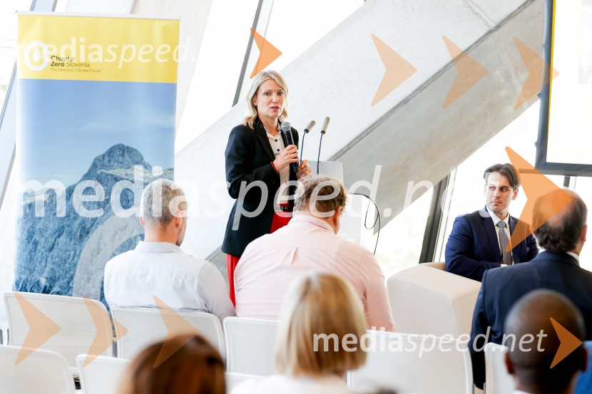  Barbara Uranjek, direktorica, Britansko-slovenska gospodarska zbornicaKonferenca Tea with reason: Small Modular Reactors