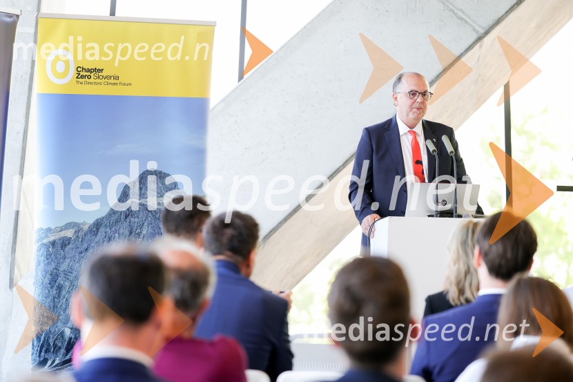  Dejan  Spasovski, ustanovitelj in lastnik, ESG NovoKonferenca Tea with reason: Small Modular Reactors