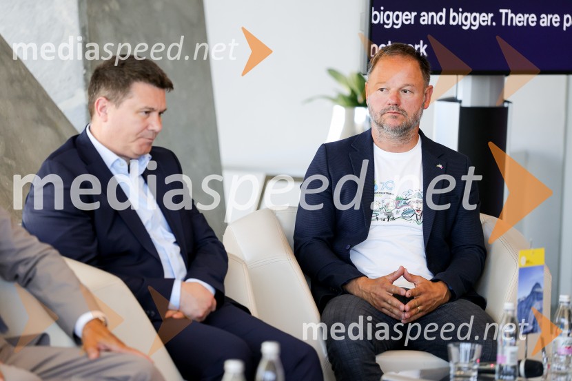  Boštjan Košak, predsednik uprave, Telekom Slovenije;  Mitja Tašler, pomočnik generalnega direktorja Termoelektrarne Šoštanj in direktor HSE SaŠaKonferenca Tea with reason: Small Modular Reactors