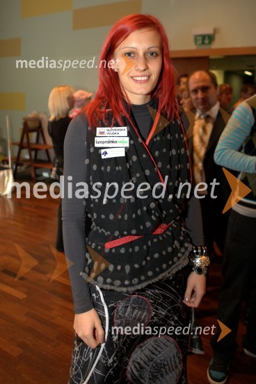 Nina Kolarič, atletinjaRazglasitev najboljših atletov in atletinj v letu 2009