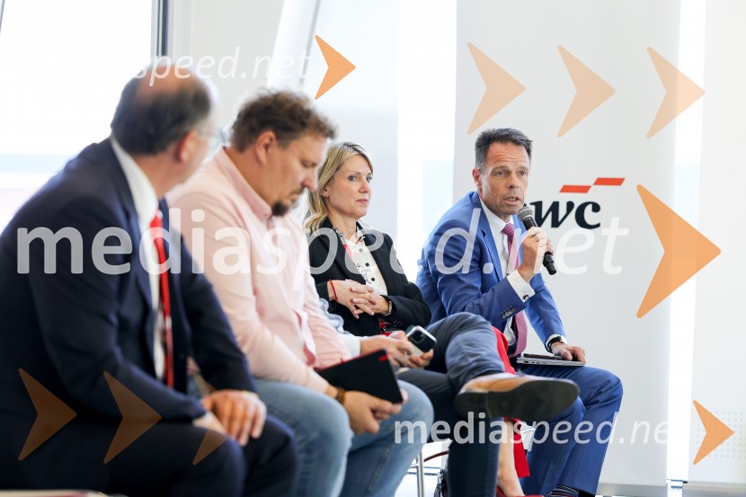  Barbara Uranjek, direktorica, Britansko-slovenska gospodarska zbornica;  Robert Prelesnik, partner, odvetniška pisarna Rojs, Peljhan, Prelesnik & partnerjiKonferenca Tea with reason: Small Modular Reactors