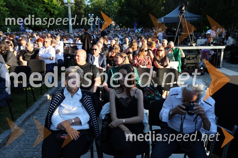 11. Operna noč v Mestnem parku