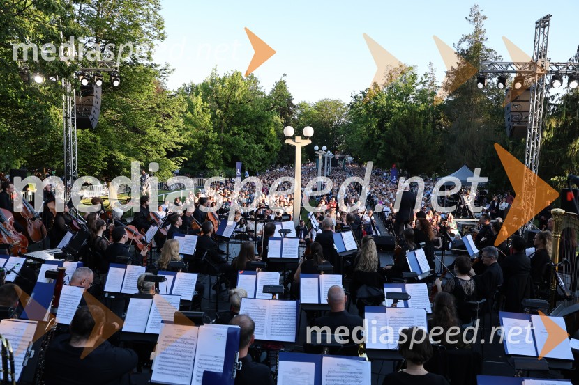 11. Operna noč v Mestnem parku