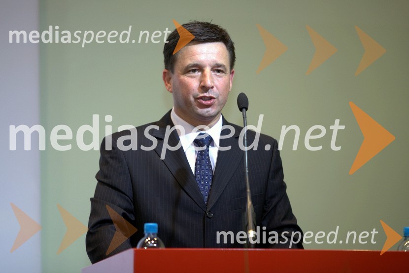 Klavdij Godnič, glavni izvršni direktor Mobitel, d.d.Razglasitev najboljših atletov in atletinj v letu 2009