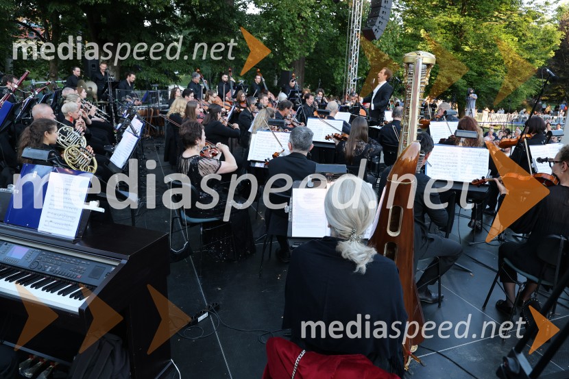 11. Operna noč v Mestnem parku