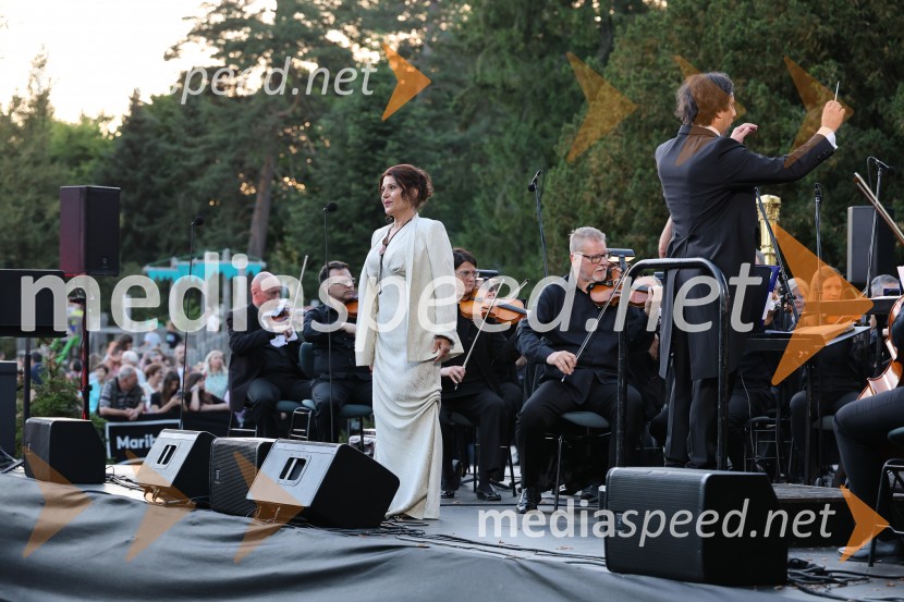 11. Operna noč v Mestnem parku