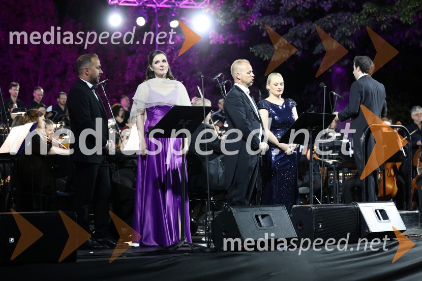 11. Operna noč v Mestnem parku