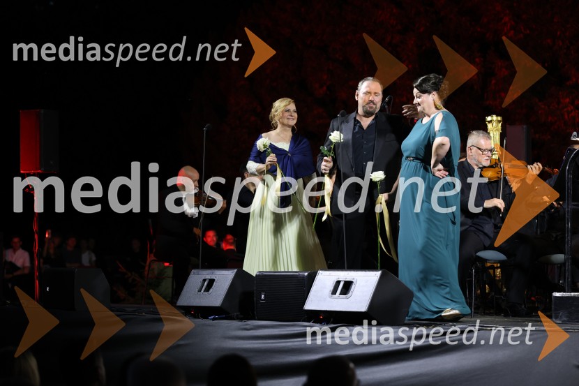 11. Operna noč v Mestnem parku