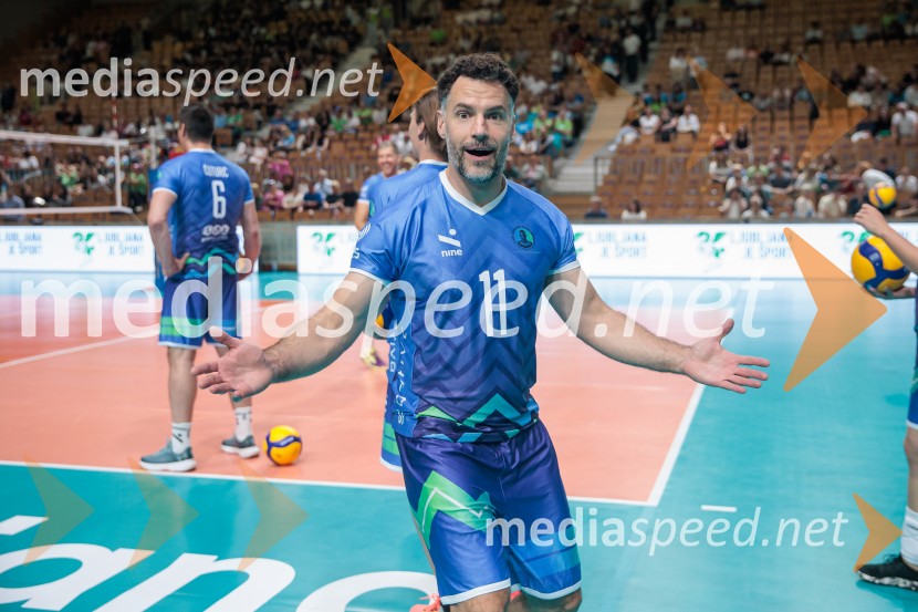 Tine Urnaut, dobrodelni odbojkarski dan