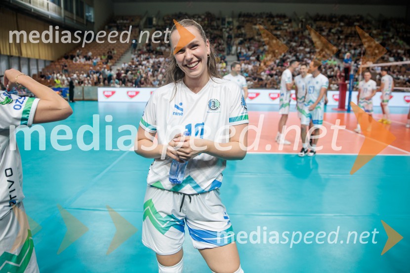Tine Urnaut, dobrodelni odbojkarski dan