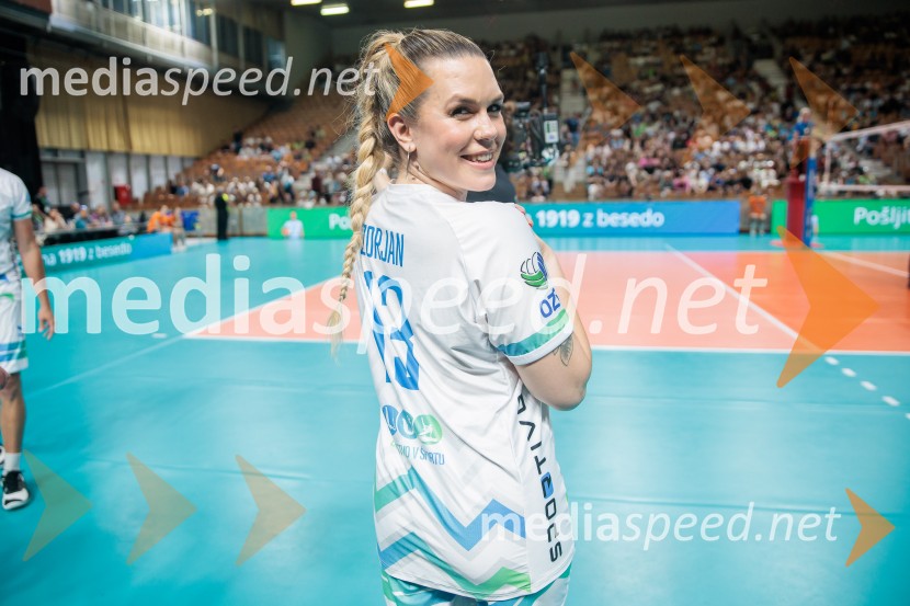 Tine Urnaut, dobrodelni odbojkarski dan