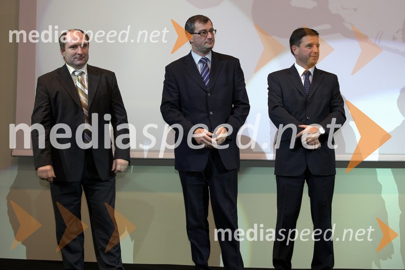 Andrej Jeriček, mag. Željko Puljič, član uprave Telekom d.d. in Klavdij Godnič, glavni izvršni direktor Mobitel, d.d.Razglasitev najboljših atletov in atletinj v letu 2009