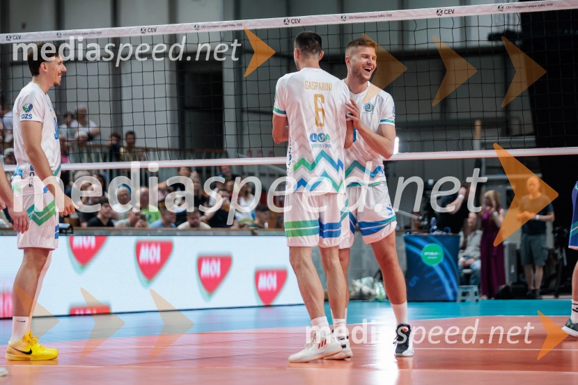 Tine Urnaut, dobrodelni odbojkarski dan