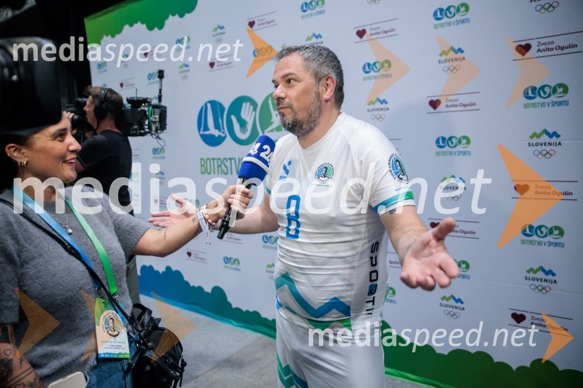 Tine Urnaut, dobrodelni odbojkarski dan