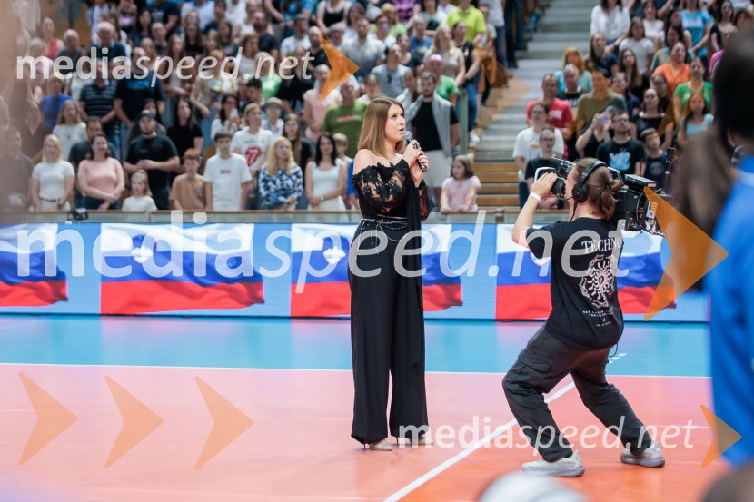 Tine Urnaut, dobrodelni odbojkarski dan