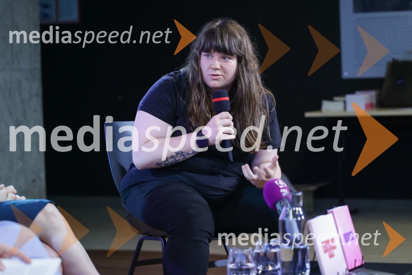  Živa Gornik, antropologinja, sociologinjaSlavoj Žižek, predstavitev nove knjige Kdo si ti?