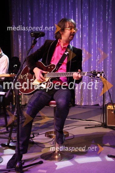 Robert Pešut - Magnifico, glasbenikMagnifico in Balcountry Quartet, koncert v Mondu