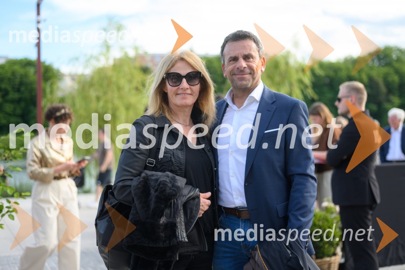  Milena Polutnik Fonovič, OTP banka;  Uroš  Fonovič, direktor, Lunos SlovenijaŽametna večerja 2026
