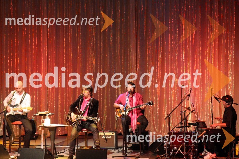 Robert Pešut - Magnifico, glasbenik in Balcountry QuartetMagnifico in Balcountry Quartet, koncert v Mondu