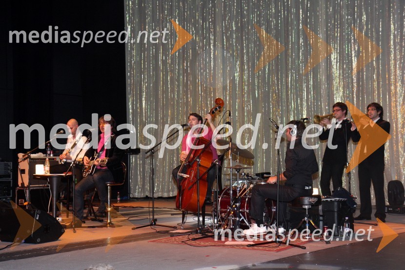 Robert Pešut - Magnifico, glasbenik in Balcountry QuartetMagnifico in Balcountry Quartet, koncert v Mondu