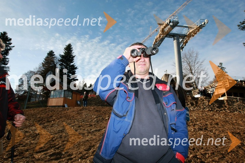 Srečko Jesenšek, direktor Pohorske vzpenjačeNova Pohorska vzpenjača - gondola, helikoptersko postavljanje stebrov