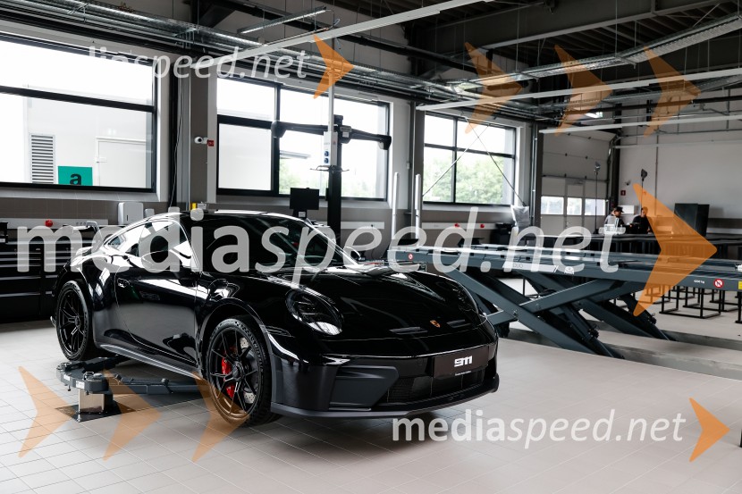 Porsche Center Ljubljana, odprtje