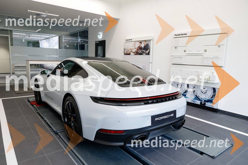 Porsche Center Ljubljana, odprtje