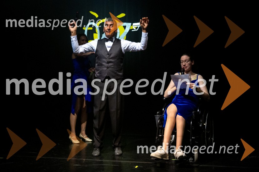 Produkcija plesne skupine Sonček s tematiko James Bond 007