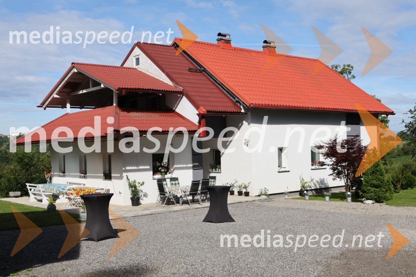 Mednarodna kolonija v novi Galeriji AS, Svečane
