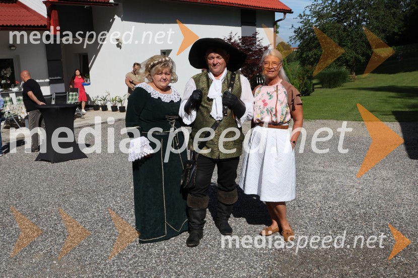 Mednarodna kolonija v novi Galeriji AS, Svečane