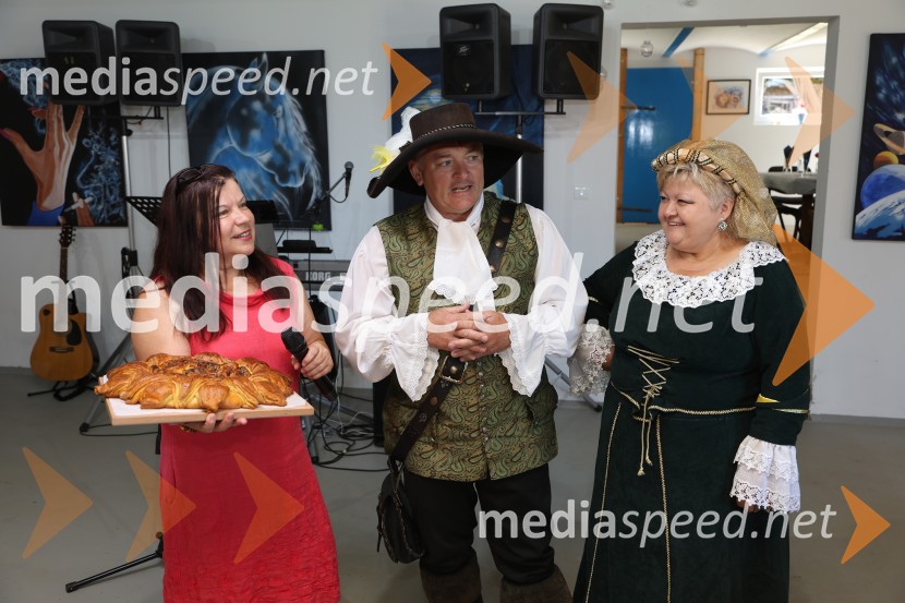 Mednarodna kolonija v novi Galeriji AS, Svečane