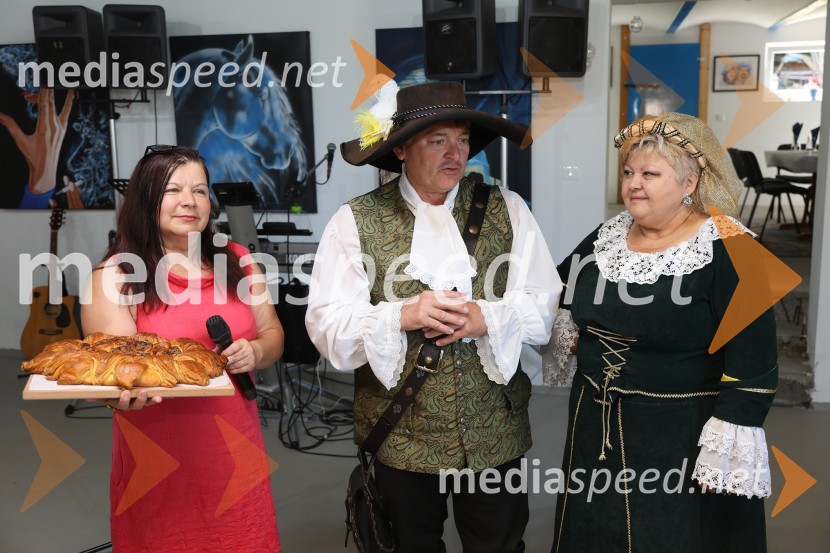 Mednarodna kolonija v novi Galeriji AS, Svečane