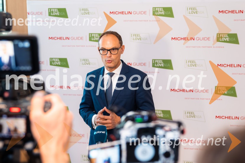  Anže Logar, predsednik stranke Demokrati, poslanec Državnega zbora Republike SlovenijePodelitev priznanj Michelin Guide Slovenija 2026