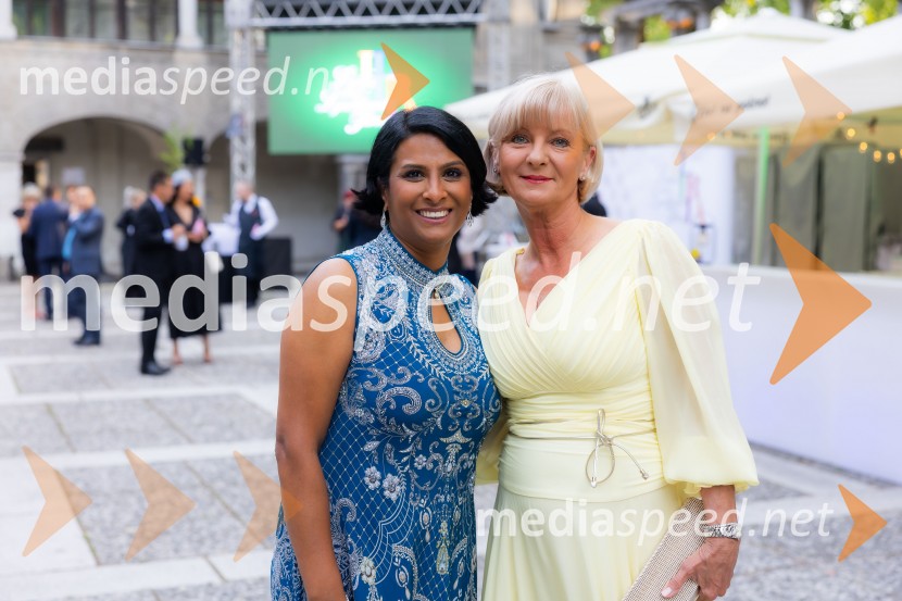  Vesna Nisha Dolinar, predsednica SILA 2012-2013 in lastnica restavracije Namaste;  Sonja Poljanšek Škrabec, lastnica Welness centra Sunny26. Kresna noč Lions kluba Ljubljana Iliria